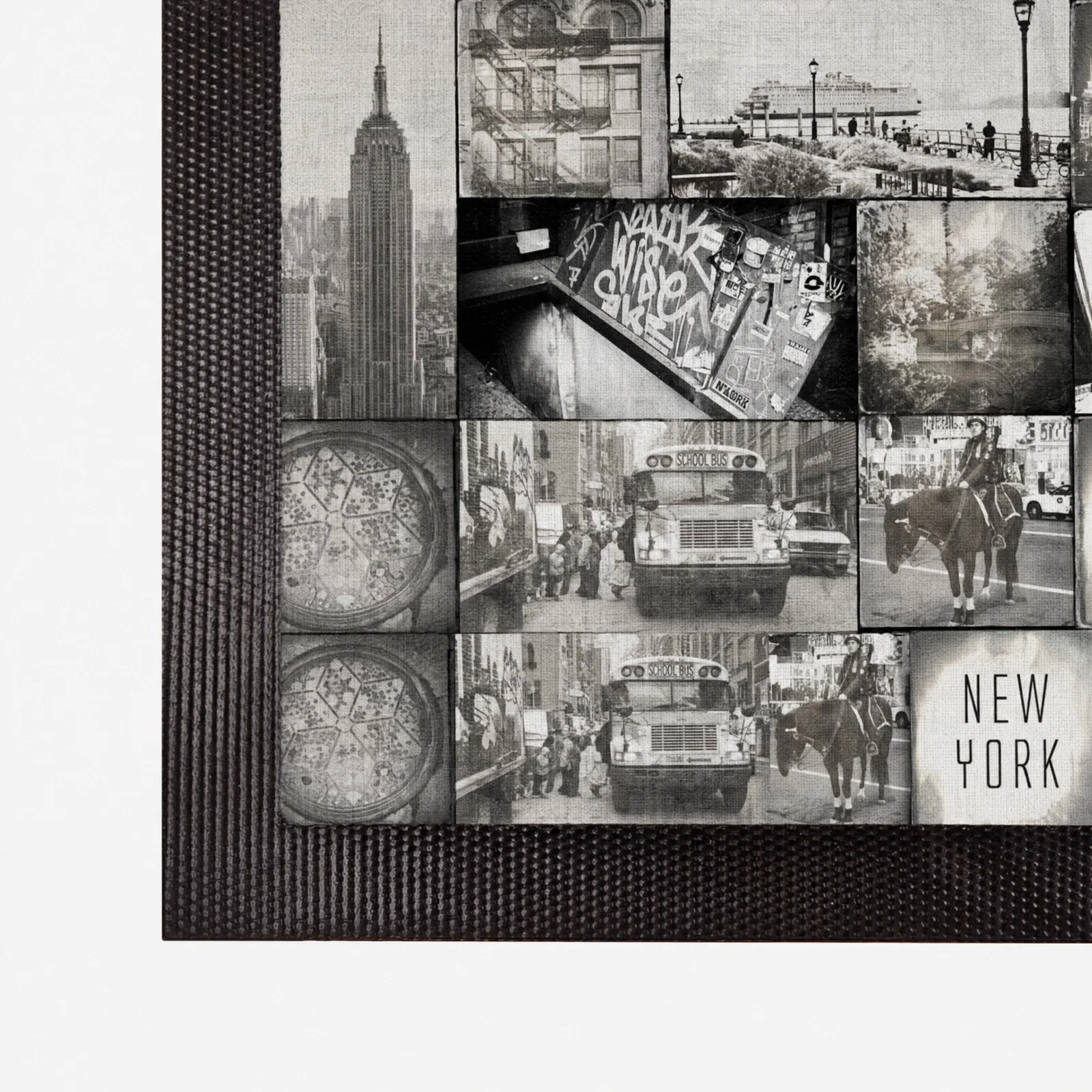 Deurmat met rand: zwart-wit fotocollage van New York